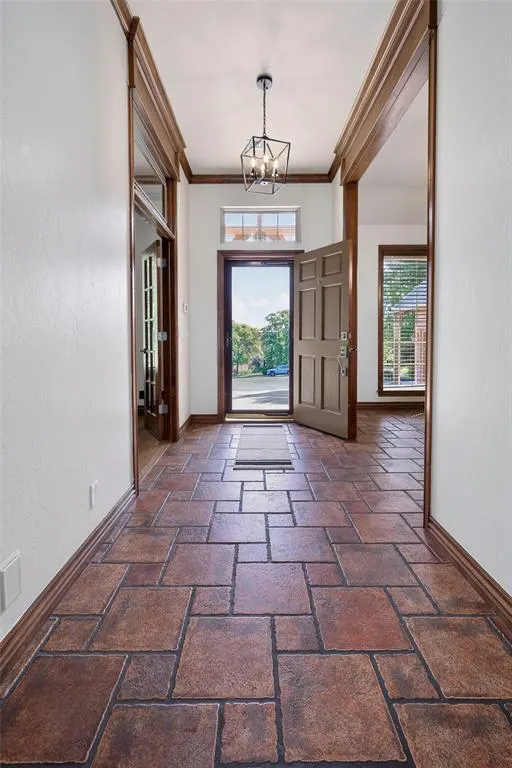 Photo 3 — 6205 Valley Ridge Drive, Edmond, OK 73034