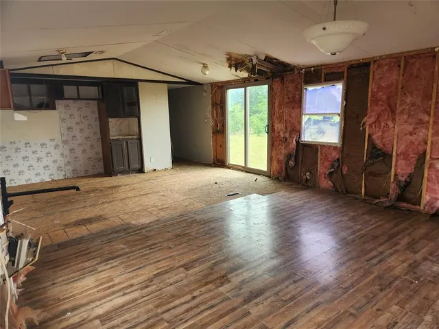 Photo 8 — 42568 Tooley Road, Asher, OK 74826