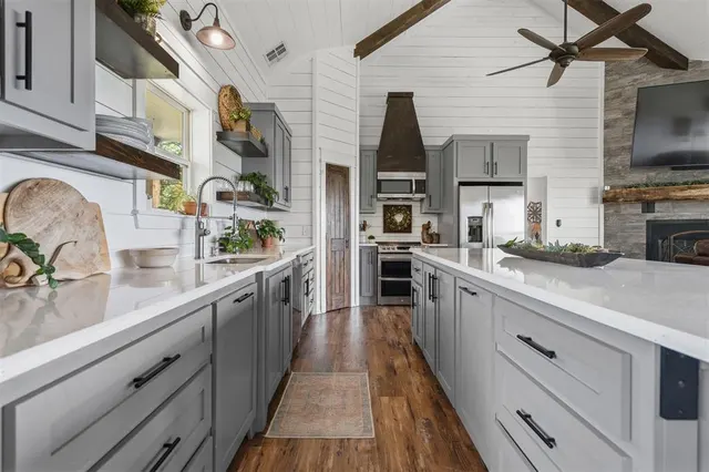 Photo 6 — 24634 E County Road 1560, Maysville, OK 73057