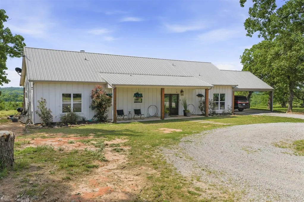 Photo 32 — 24634 E County Road 1560, Maysville, OK 73057