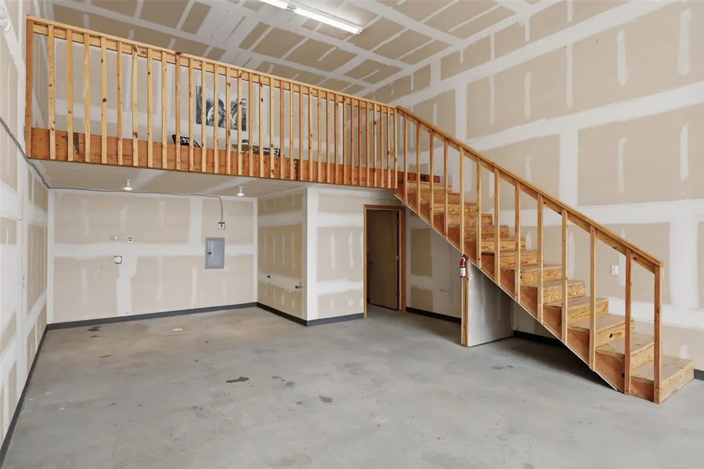 Photo 11 — 308 W State Highway 152 208, Mustang, OK 73064