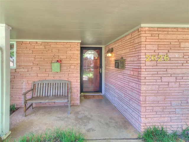 Photo 5 — 2626 Chateau Drive, Norman, OK 73069