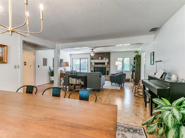 Photo 8 — 2626 Chateau Drive, Norman, OK 73069