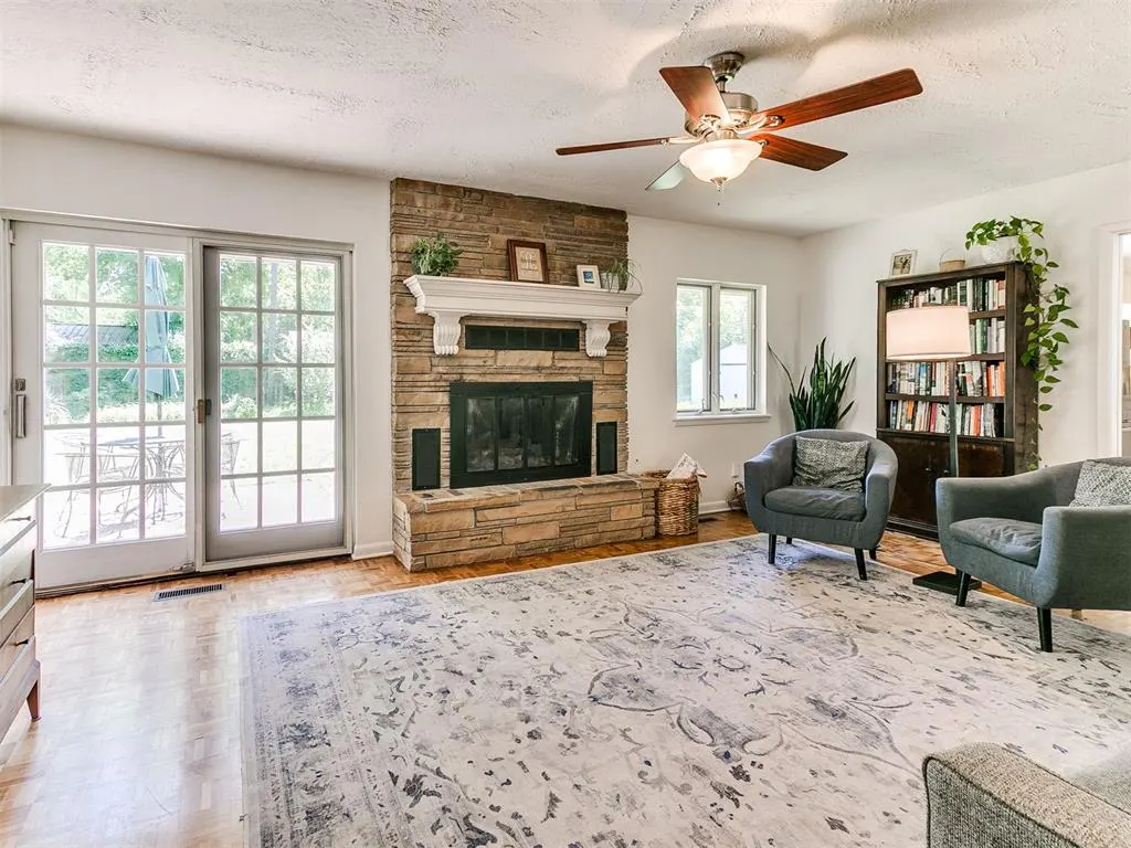 Photo 12 — 2626 Chateau Drive, Norman, OK 73069