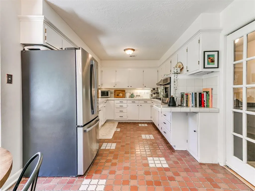 Photo 16 — 2626 Chateau Drive, Norman, OK 73069