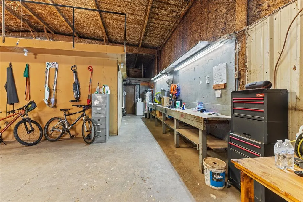 Photo 20 — 1401 S 14th Street, Clinton, OK 73601