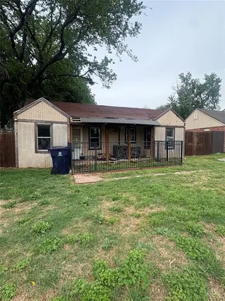 Sold home at 2527 SW 38th Street
