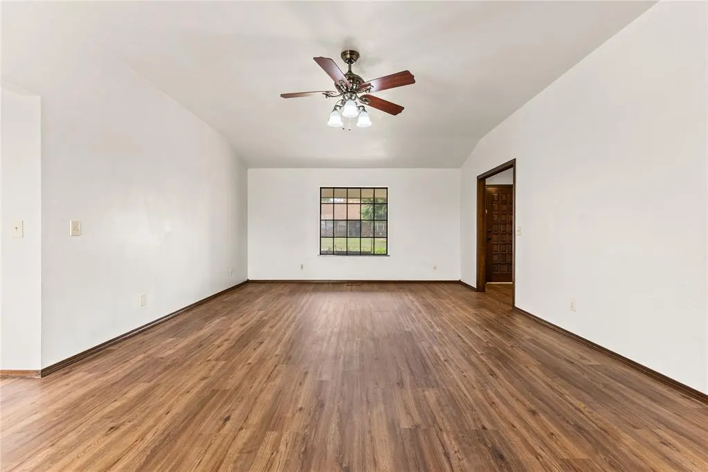 Photo 7 — 1716 E Ridgeway Street, Weatherford, OK 73096