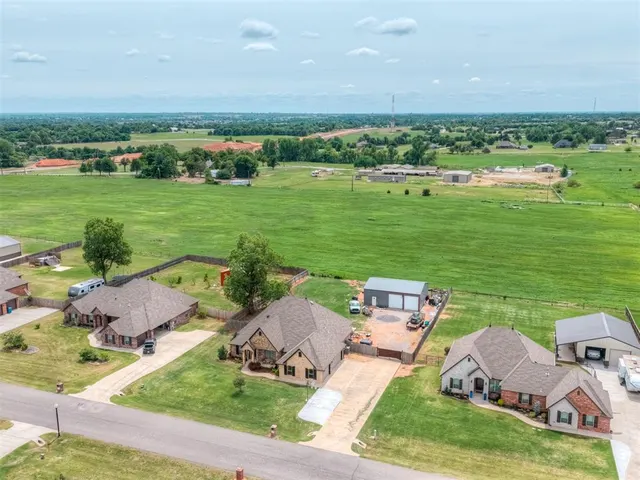 Photo 3 — 3388 NW 22nd Place, Newcastle, OK 73065