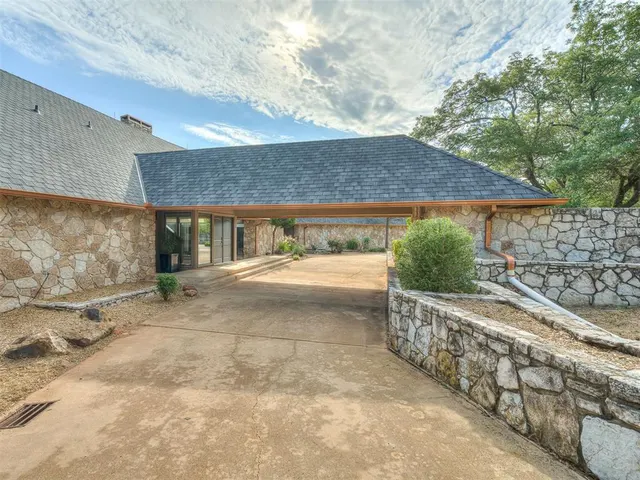 Photo 6 — 7413 NW 150th Street, Oklahoma City, OK 73142