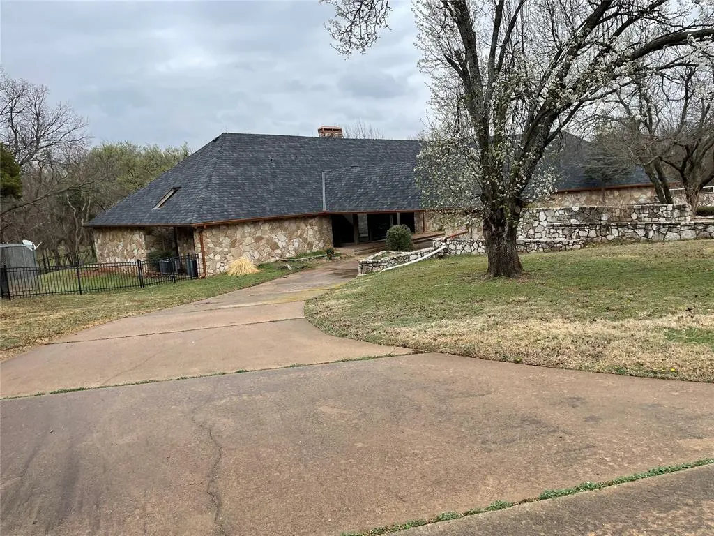 Photo 5 — 7413 NW 150th Street, Oklahoma City, OK 73142