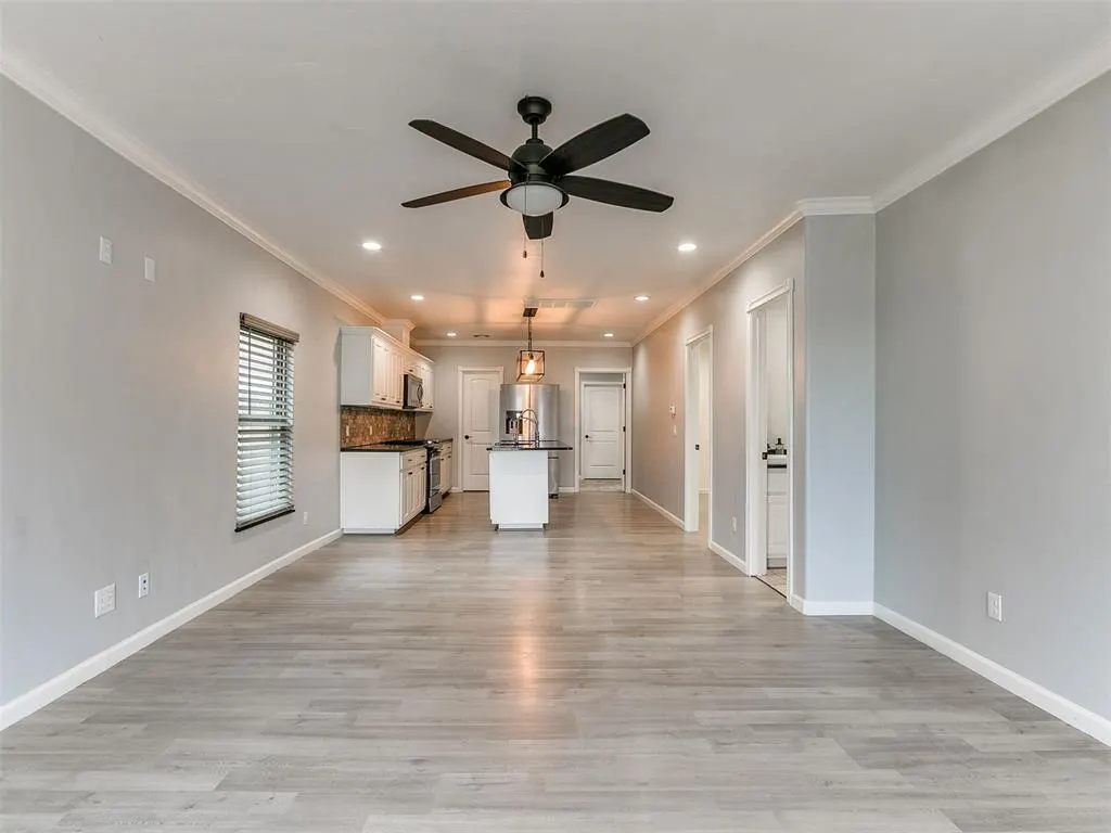 Photo 16 — 208 E Broadway Avenue, Kingfisher, OK 73750