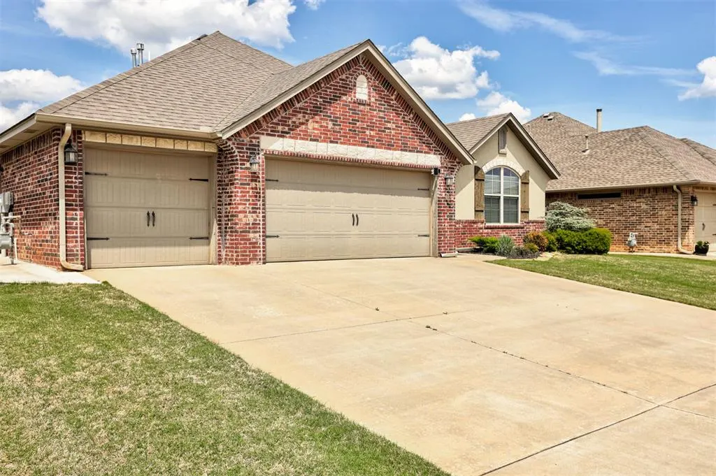 Photo 3 — 4405 SE 38th Street, Norman, OK 73071