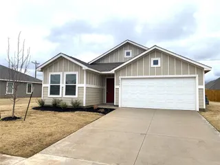 Sold home at 10921 SW 22nd Street