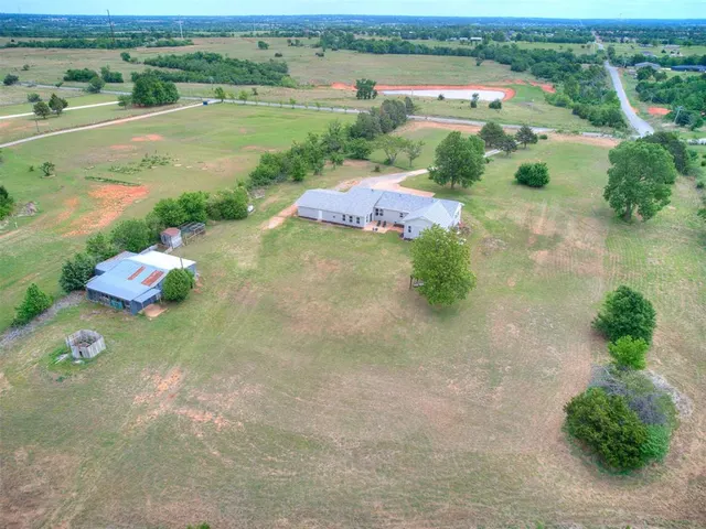 Photo 6 — 1396 County Street 2960 Street, Blanchard, OK 73010