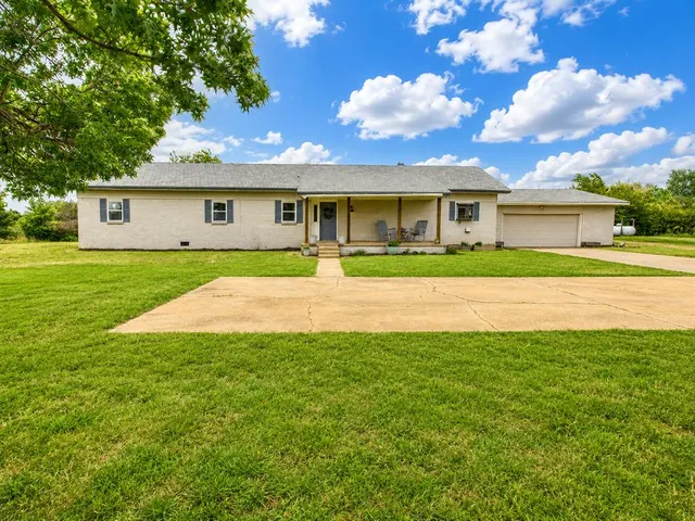 Photo 2 — 1396 County Street 2960 Street, Blanchard, OK 73010
