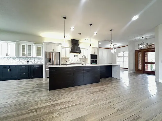 Photo 4 — 16700 Brewster Lane, Edmond, OK 73012