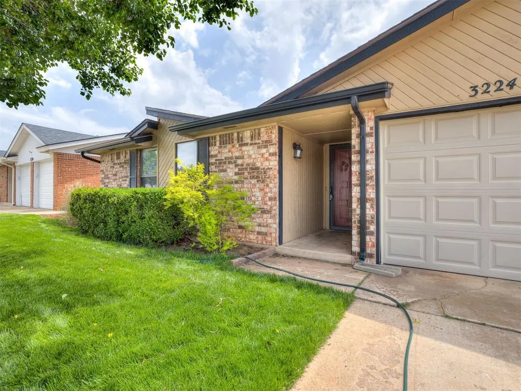 Photo 3 — 3224 SW 95th Street, Oklahoma City, OK 73159
