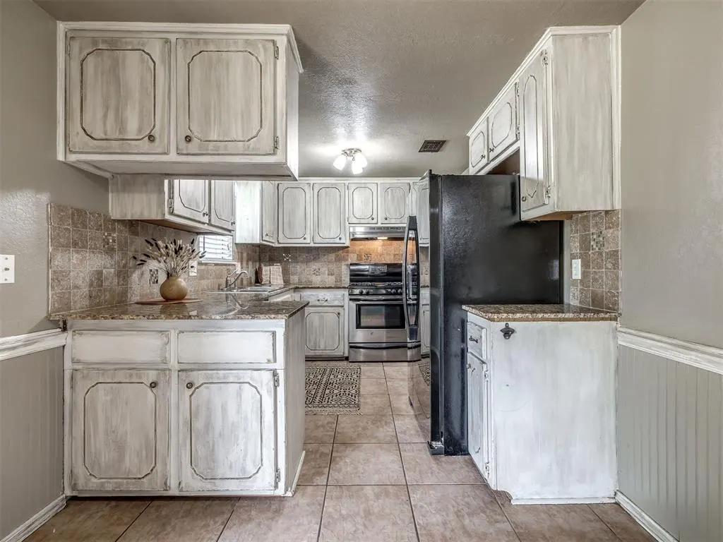 Photo 15 — 3224 SW 95th Street, Oklahoma City, OK 73159