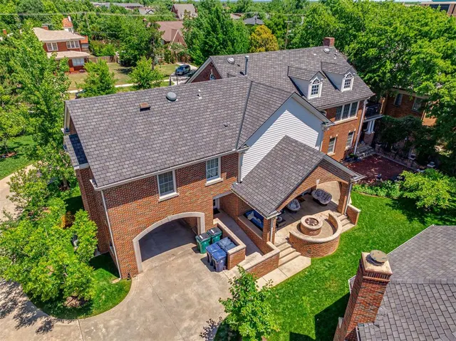 Photo 6 — 636 NE 14th Street, Oklahoma City, OK 73104