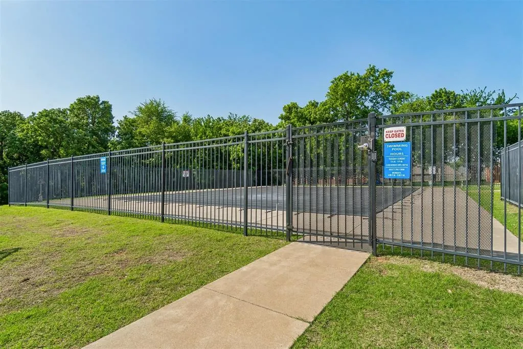 Photo 38 — 912 NW 185th Street, Edmond, OK 73012