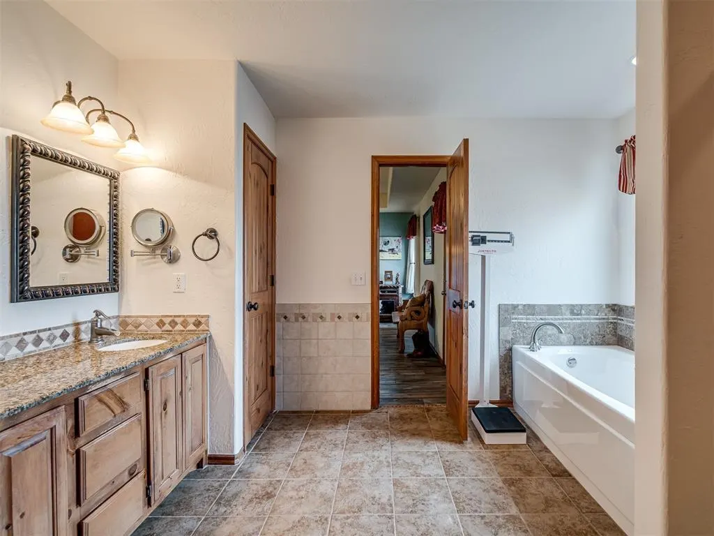 Photo 24 — 3570 S Ladd Avenue, Goldsby, OK 73093