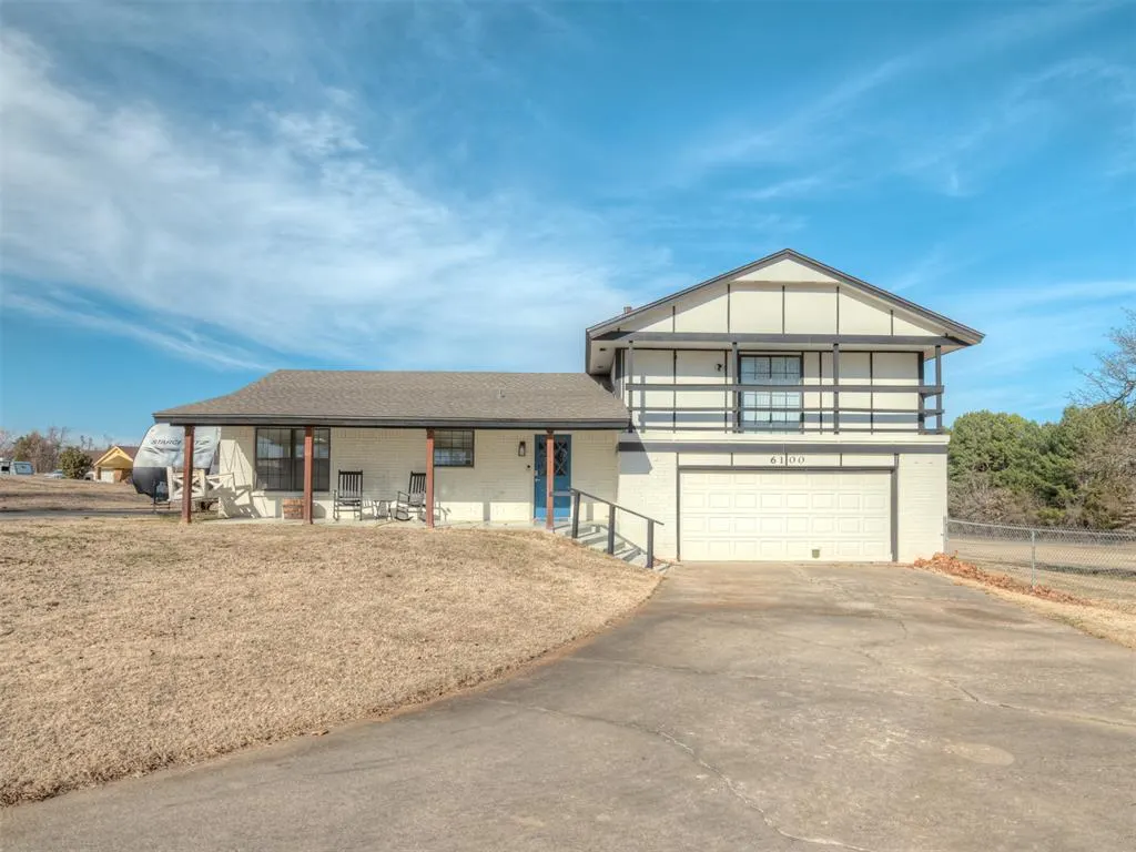 Photo 2 — 6100 Lillian Lane, Newalla, OK 74857