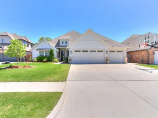 Sold home at 1908 SW 39th Court
