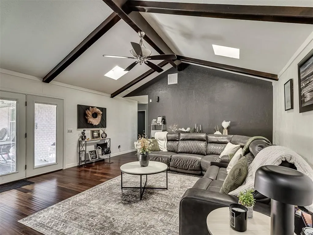 Photo 12 — 6311 NW 19th Street, Bethany, OK 73008