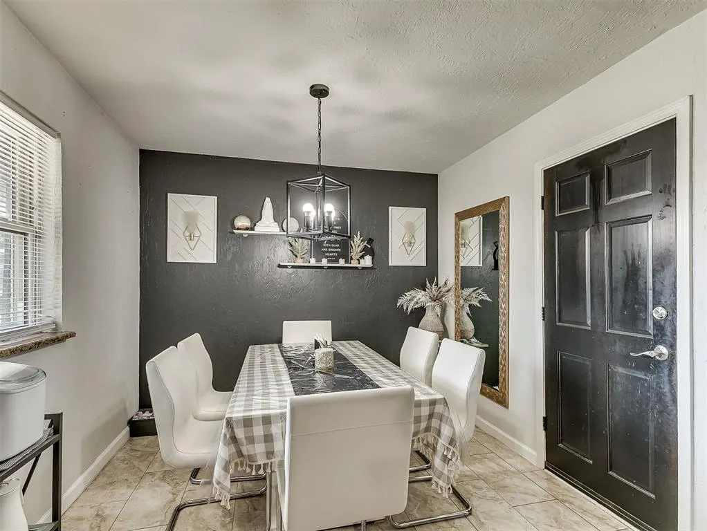 Photo 19 — 6311 NW 19th Street, Bethany, OK 73008