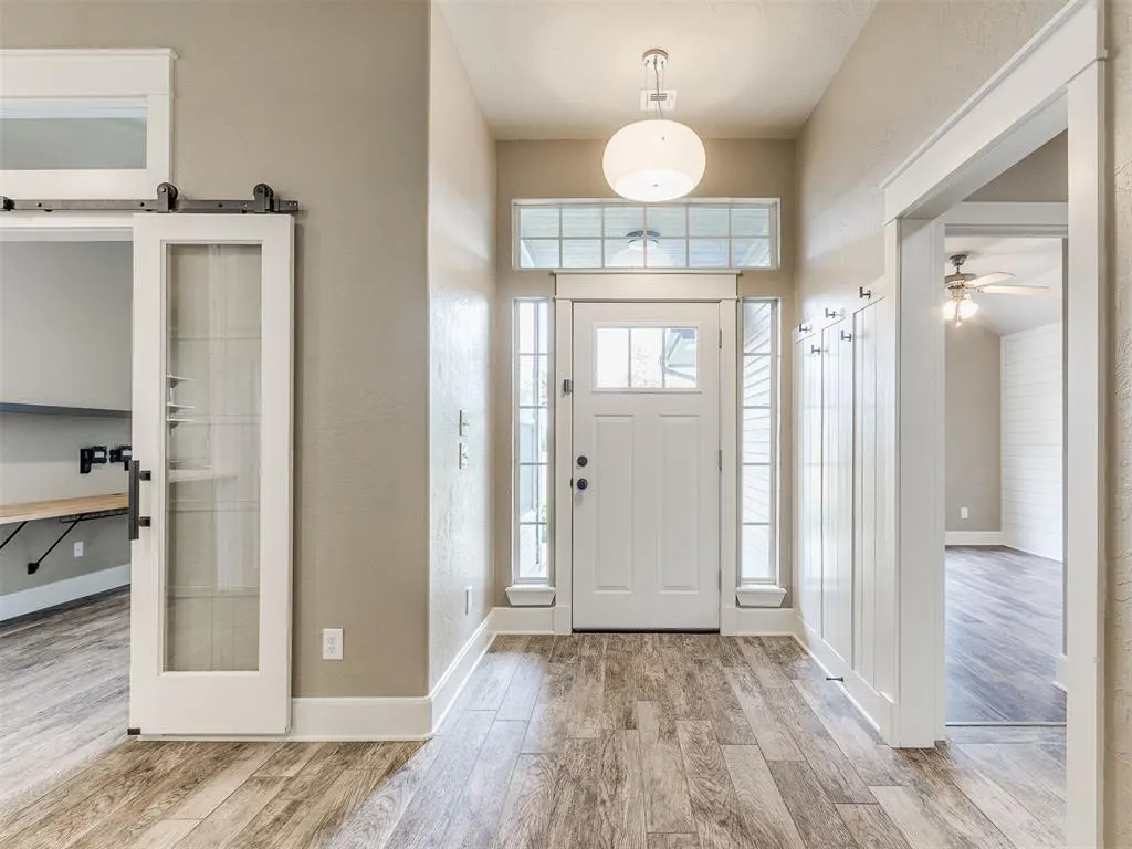 Photo 4 — 2312 NE 4th Street, Moore, OK 73160