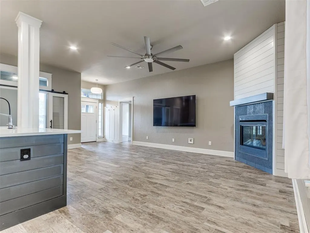 Photo 8 — 2312 NE 4th Street, Moore, OK 73160