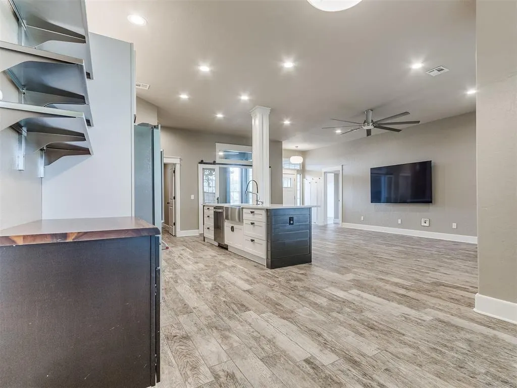 Photo 10 — 2312 NE 4th Street, Moore, OK 73160