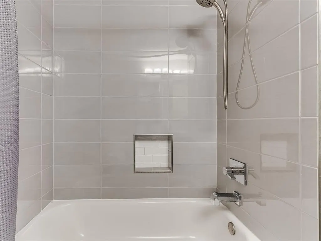Photo 21 — 2312 NE 4th Street, Moore, OK 73160