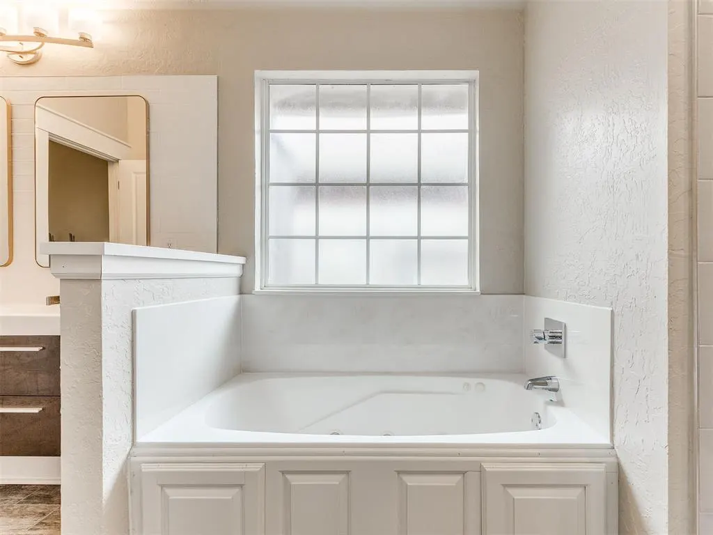 Photo 26 — 2312 NE 4th Street, Moore, OK 73160