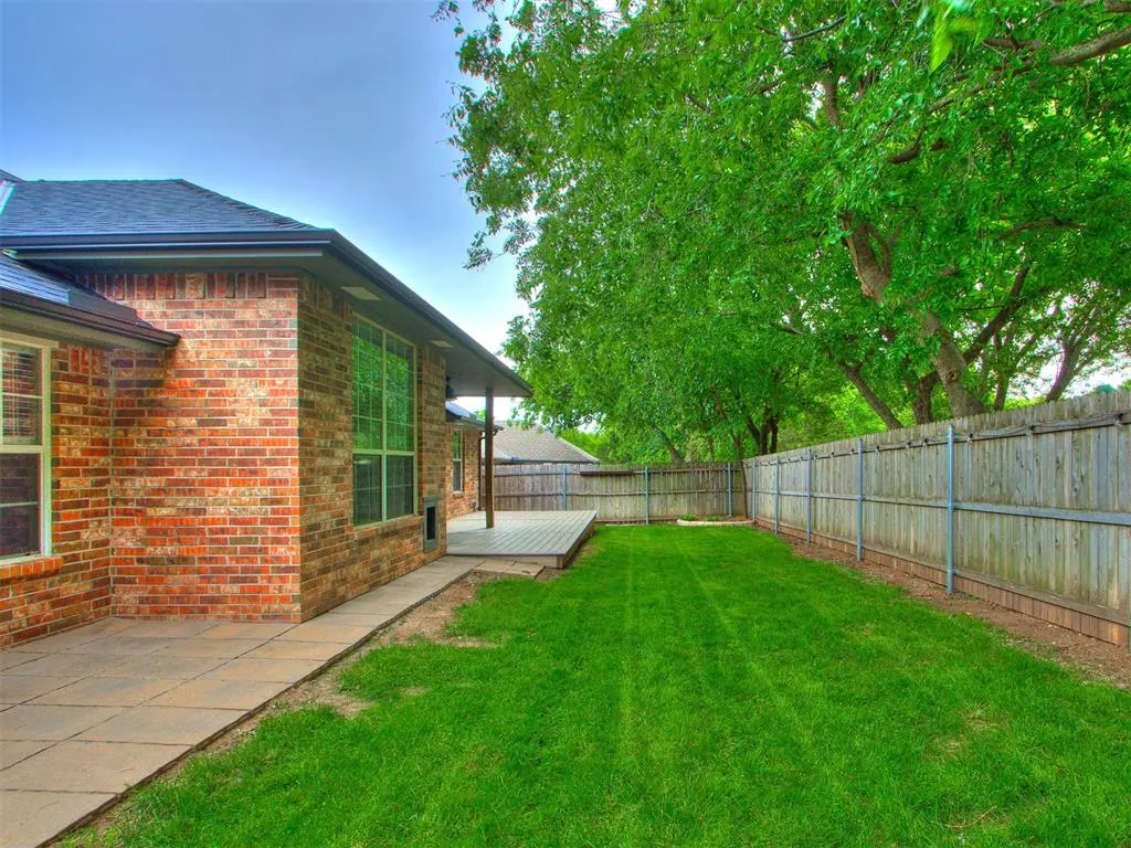 Photo 34 — 2312 NE 4th Street, Moore, OK 73160