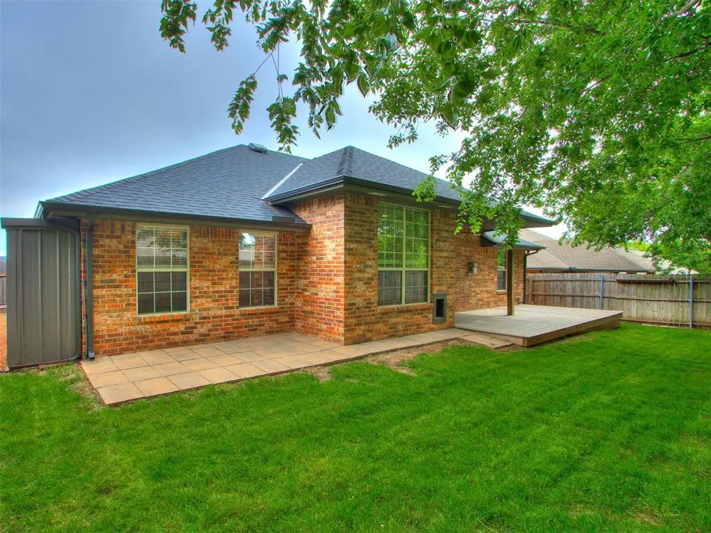 Photo 35 — 2312 NE 4th Street, Moore, OK 73160