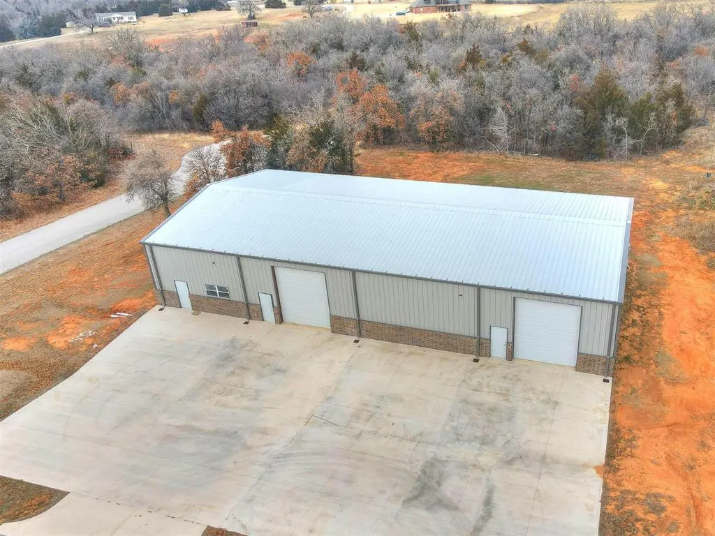 Front exterior — 1736 Red Oak Lane, Guthrie, OK 73044