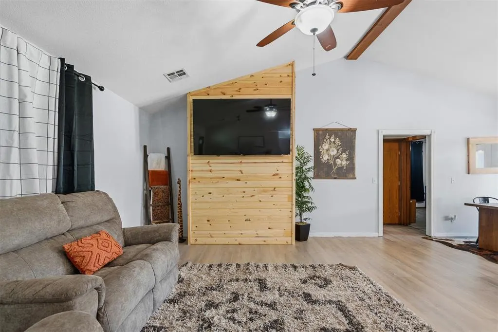 Photo 4 — 536 N Johnsonville Avenue, Byars, OK 74831