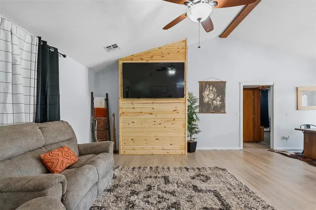 Photo 4 — 536 N Johnsonville Avenue, Byars, OK 74831