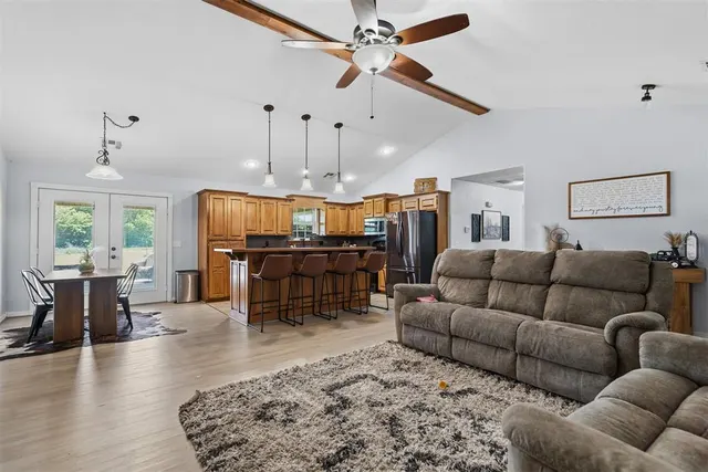 Photo 7 — 536 N Johnsonville Avenue, Byars, OK 74831