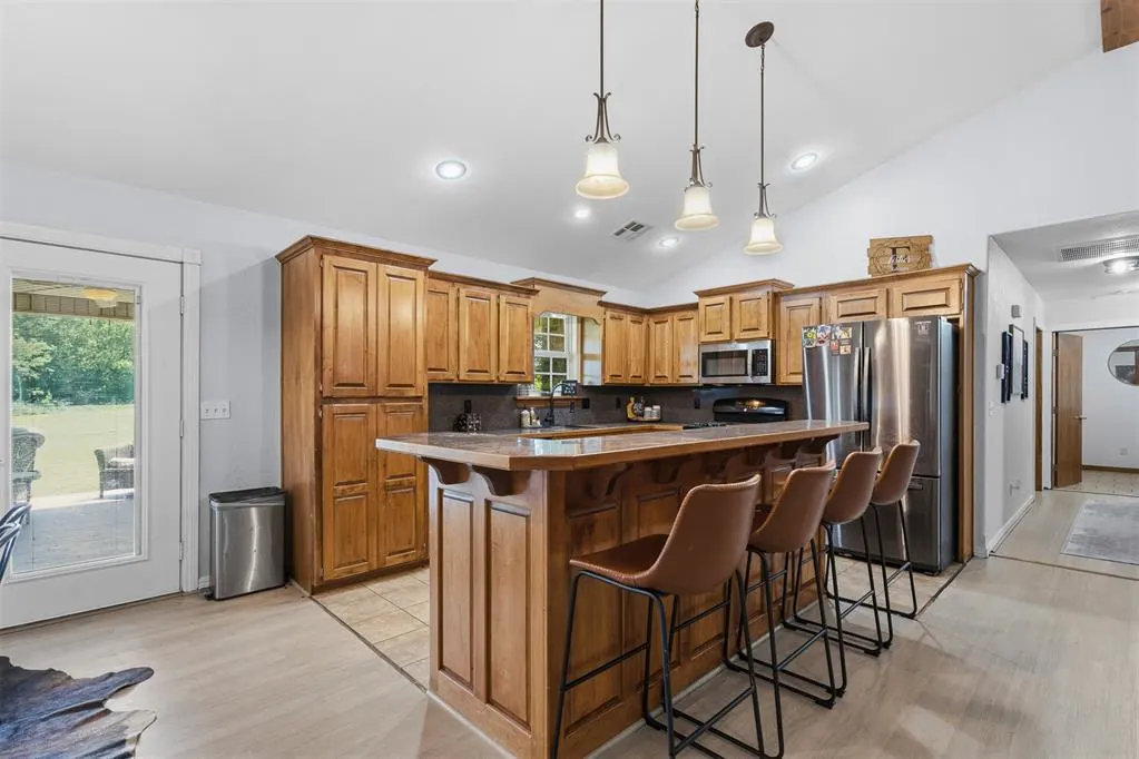 Photo 9 — 536 N Johnsonville Avenue, Byars, OK 74831