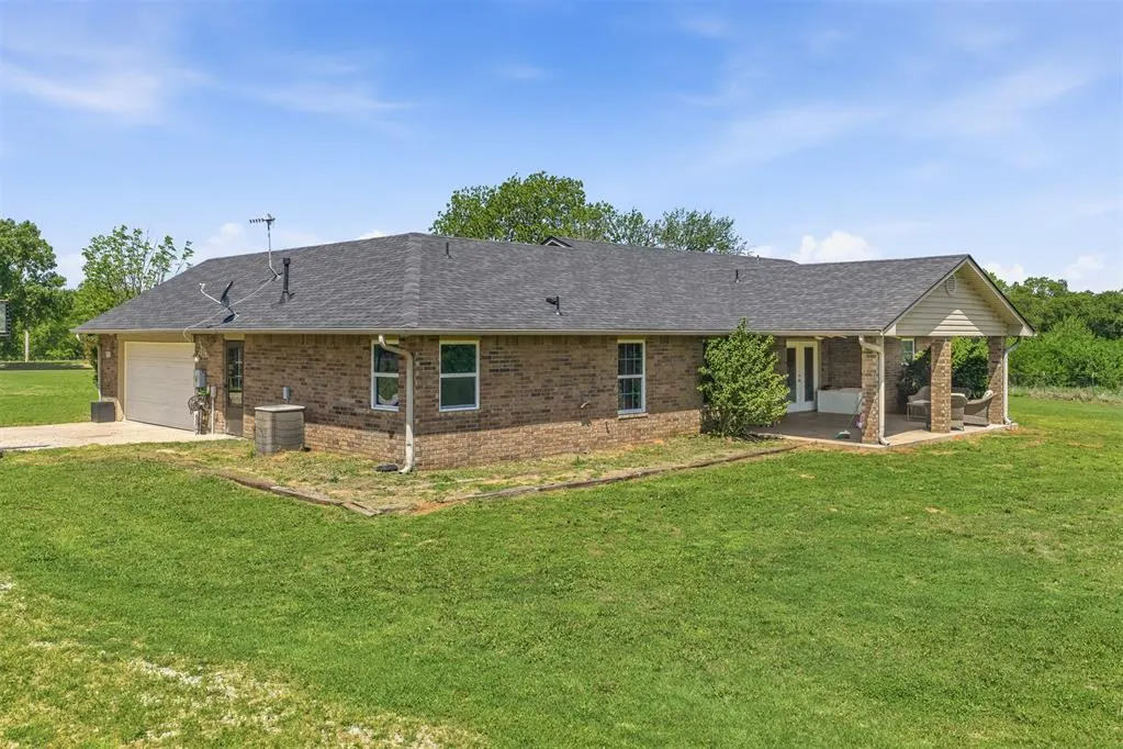 Photo 35 — 536 N Johnsonville Avenue, Byars, OK 74831