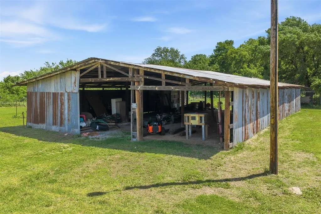 Photo 38 — 536 N Johnsonville Avenue, Byars, OK 74831