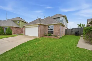 Sold home at 1000 SW 25th Street