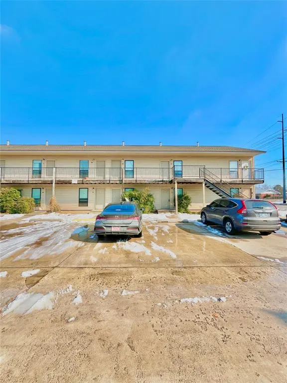 Front exterior — 1901 E Lindsey Street 1C, Norman, OK 73071