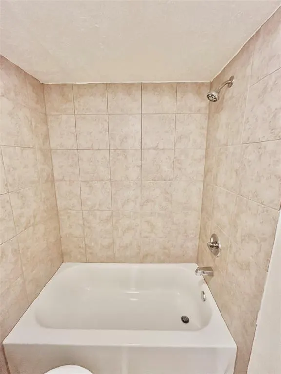 Photo 9 — 1901 E Lindsey Street 1C, Norman, OK 73071