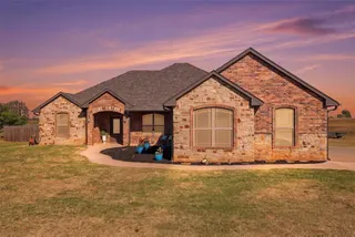 Sold home at 104 E Cool Springs Road