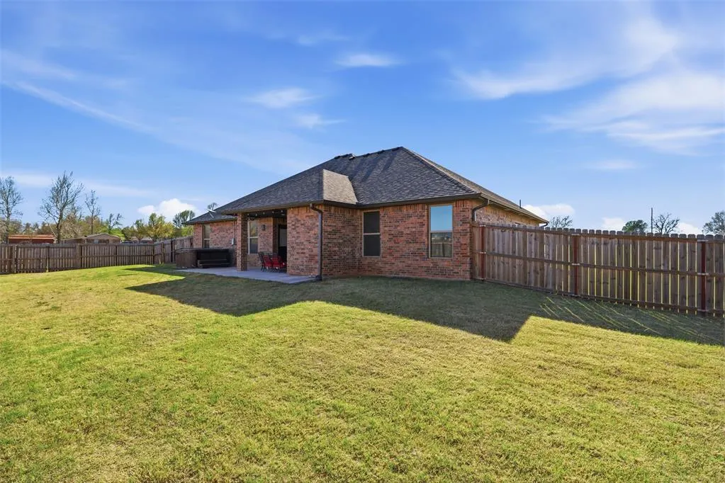 Photo 39 — 104 E Cool Springs Road, Rush Springs, OK 73082