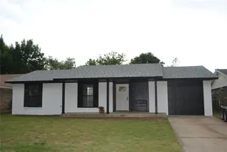 Sold home at 9618 NE 3rd Street